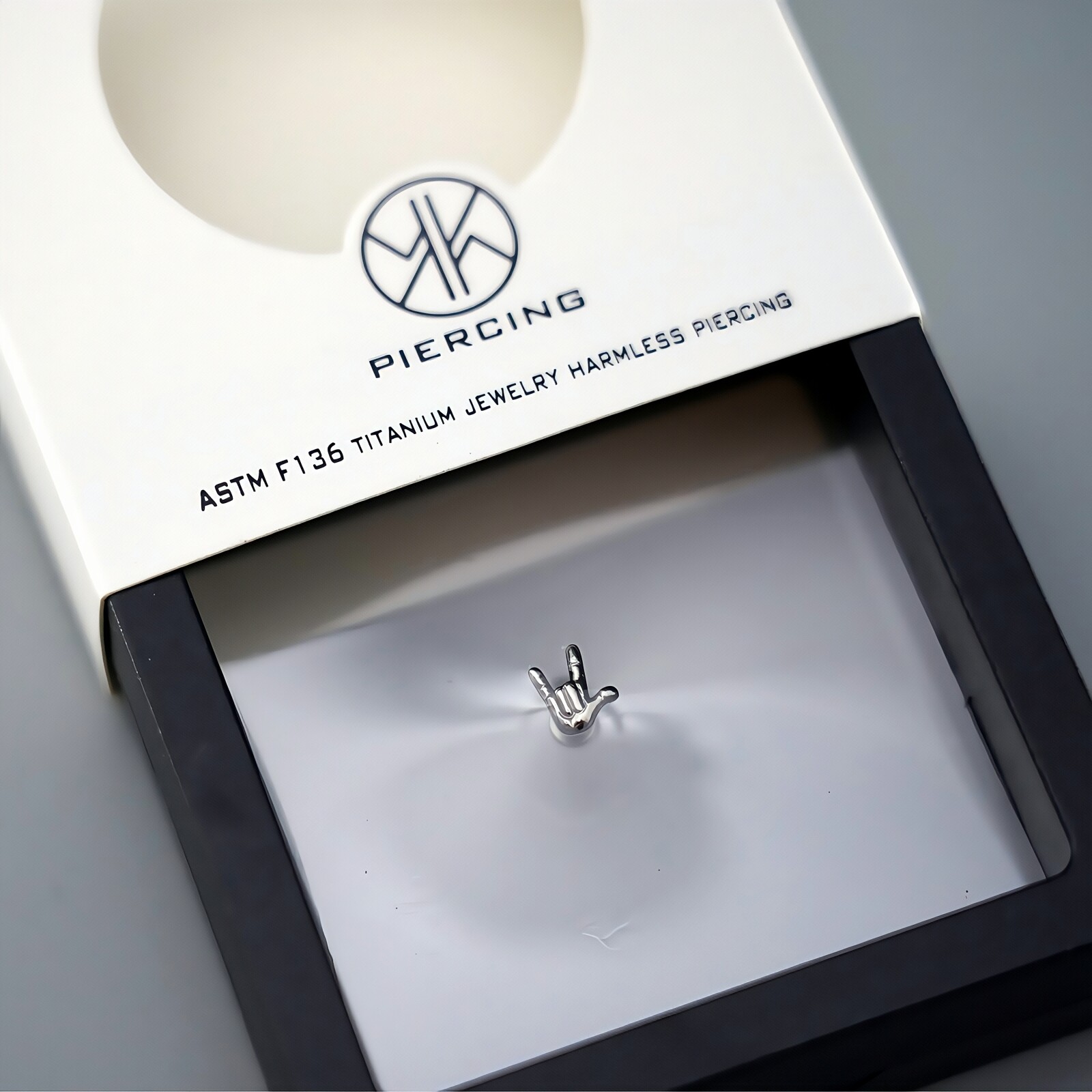 Body Jewelry Jewelry Box - Titanium Stud boucles d'oreilles fil interne